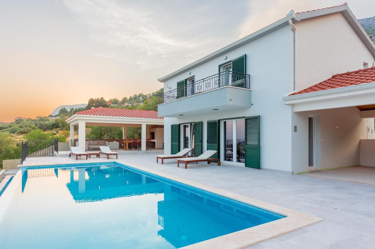 Secluded House - Guaranteed Privacy - Heated Pool Vila Klis Exterior foto
