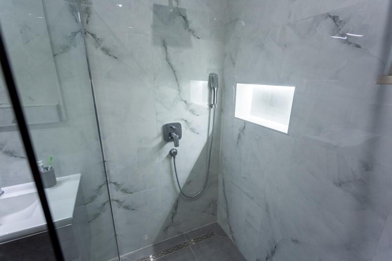 Secluded House - Guaranteed Privacy - Heated Pool Vila Klis Exterior foto