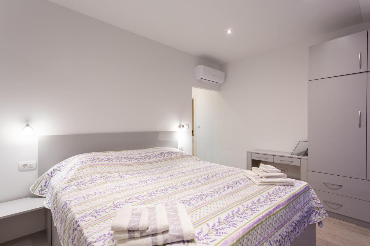 Secluded House - Guaranteed Privacy - Heated Pool Vila Klis Exterior foto