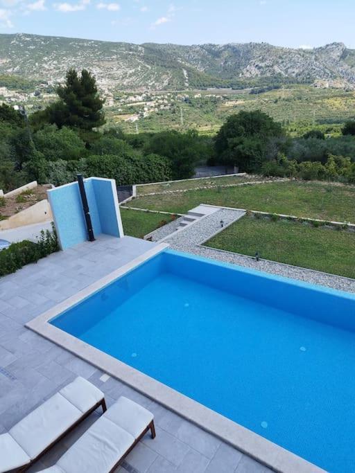 Secluded House - Guaranteed Privacy - Heated Pool Vila Klis Exterior foto